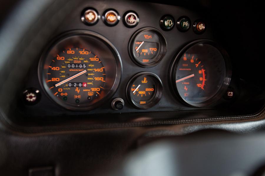  Ferrari 328 GTS Red 1989 года  (фото 14 из 20)